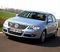 Passat BlueMotion: Der 1,9-Liter-TDI-Dieselmotor leistet 105 PS und ein maximales Drehmoment: von 250 Nm bei 1900 U/min. 0-100 km/h: 12,1 s, Höchstgeschwindigkeit: 193 km/h (Kombi: 190 km/h),